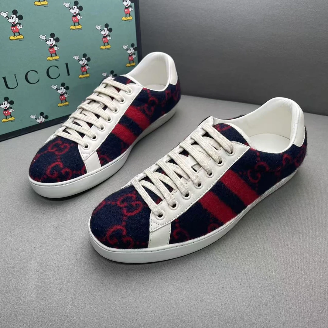 全新未使用 GUCCI/古驰 黑红色灯芯绒双G时尚百搭潮流板鞋 40.5码