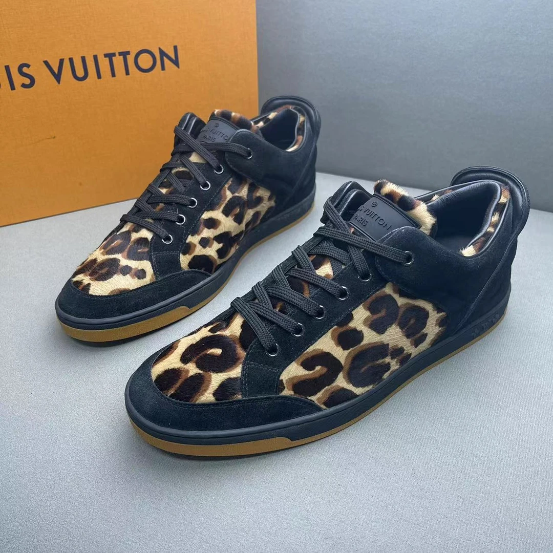 LouisVuitton/路易威登黑色豹纹时尚百搭麂皮板鞋 39.5码/98新