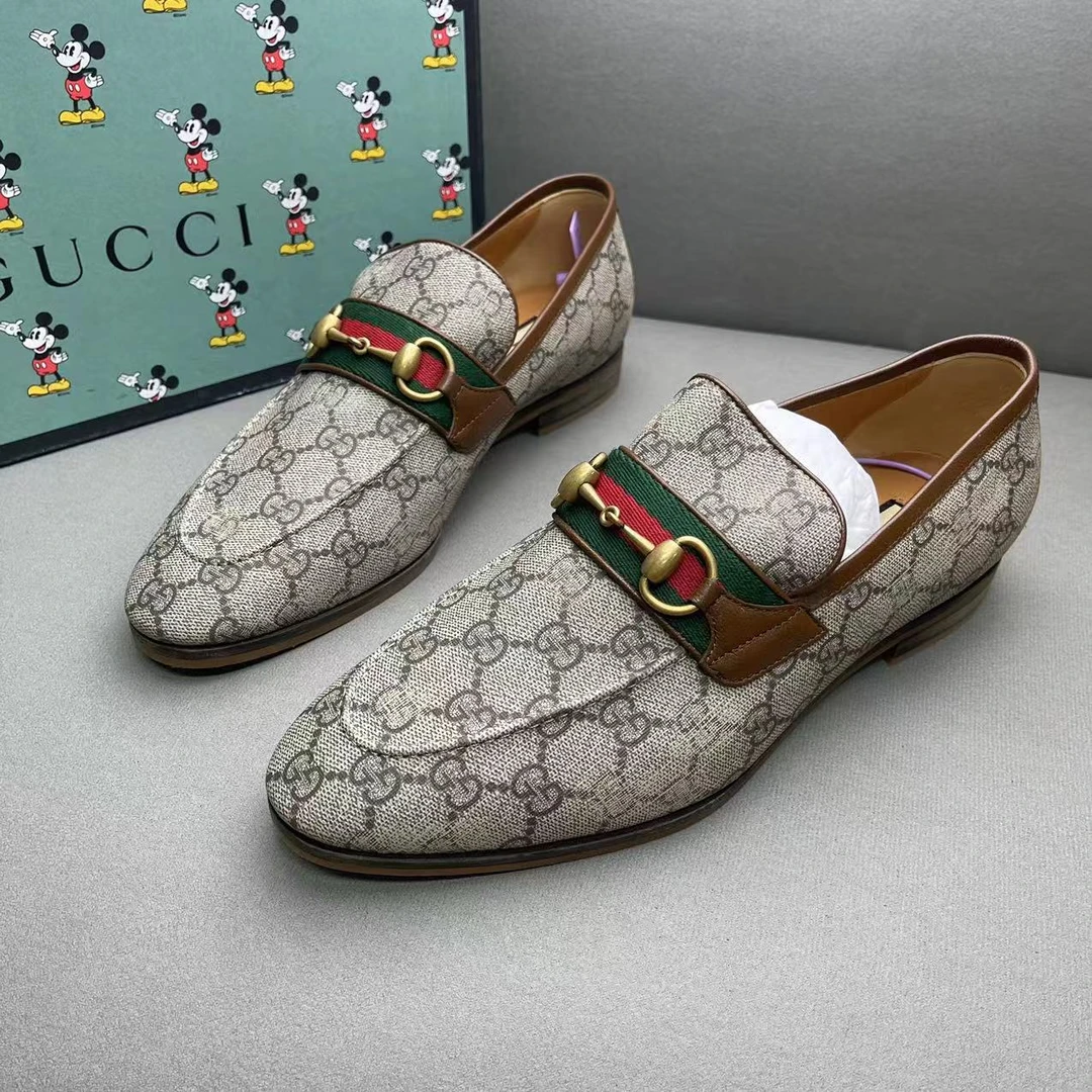 全新未使用 GUCCI/古驰 棕色老花满印金属马衔扣尖头皮鞋 多尺码