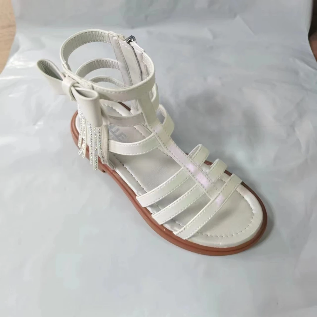 百丽 透气儿童休闲凉鞋 货号E99204（库位 左5）