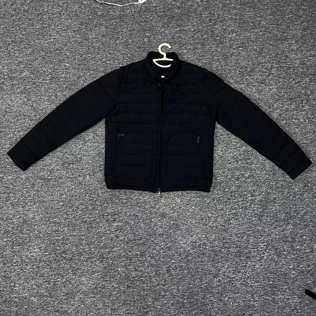 【聚星甄选】MONCLER男士黑色休闲时尚轻薄保暖羽绒服 3码  jxsc101