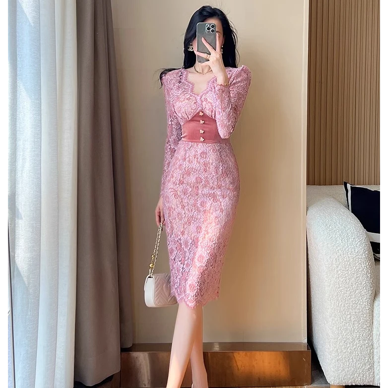2024新品高级轻奢蕾丝高腰显瘦秋冬季气质显身材V领连衣裙5372