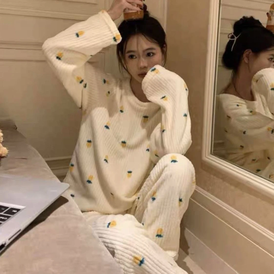 睡衣女款加绒春秋冬季加厚珊瑚绒可爱家居服学生长袖甜美保暖套装