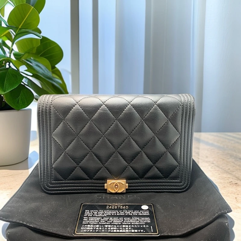 95新 Chanel/香奈儿  boy 黑金woc 005518