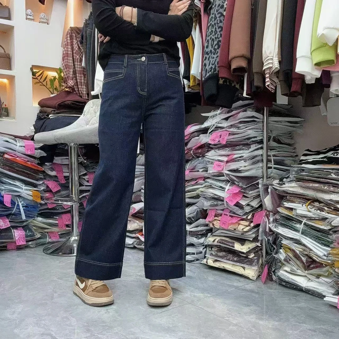 【秀秀家】2024不加绒时尚藏青蓝九分直筒牛仔裤