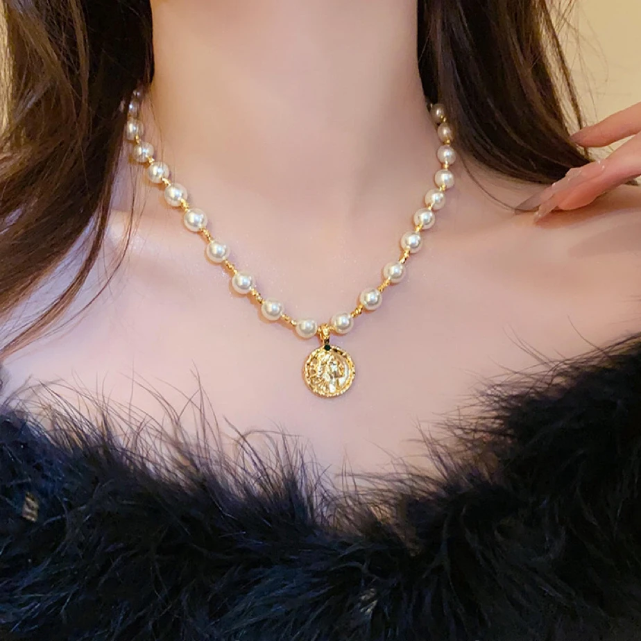 锌合金仿珍珠项链 【怦然心动】NK-214圆牌人像仿珍珠项链锁骨链