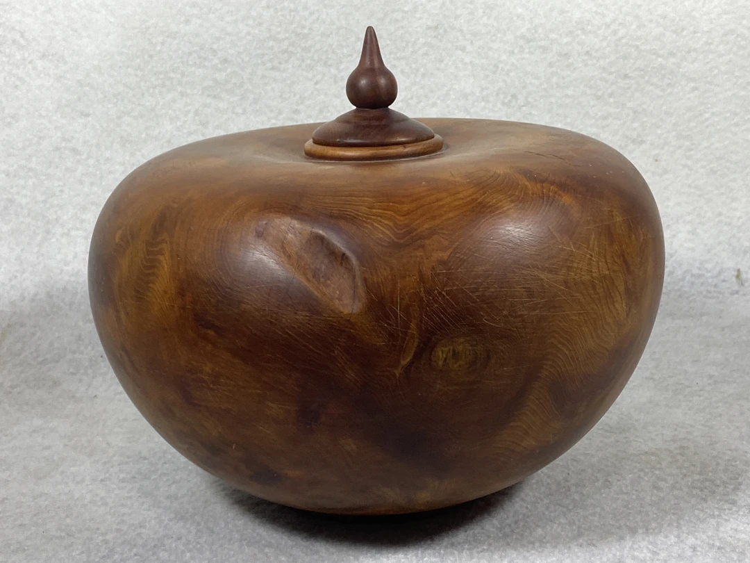 优质红心香柏木聚宝罐摆件直径25厘米，高度30厘米