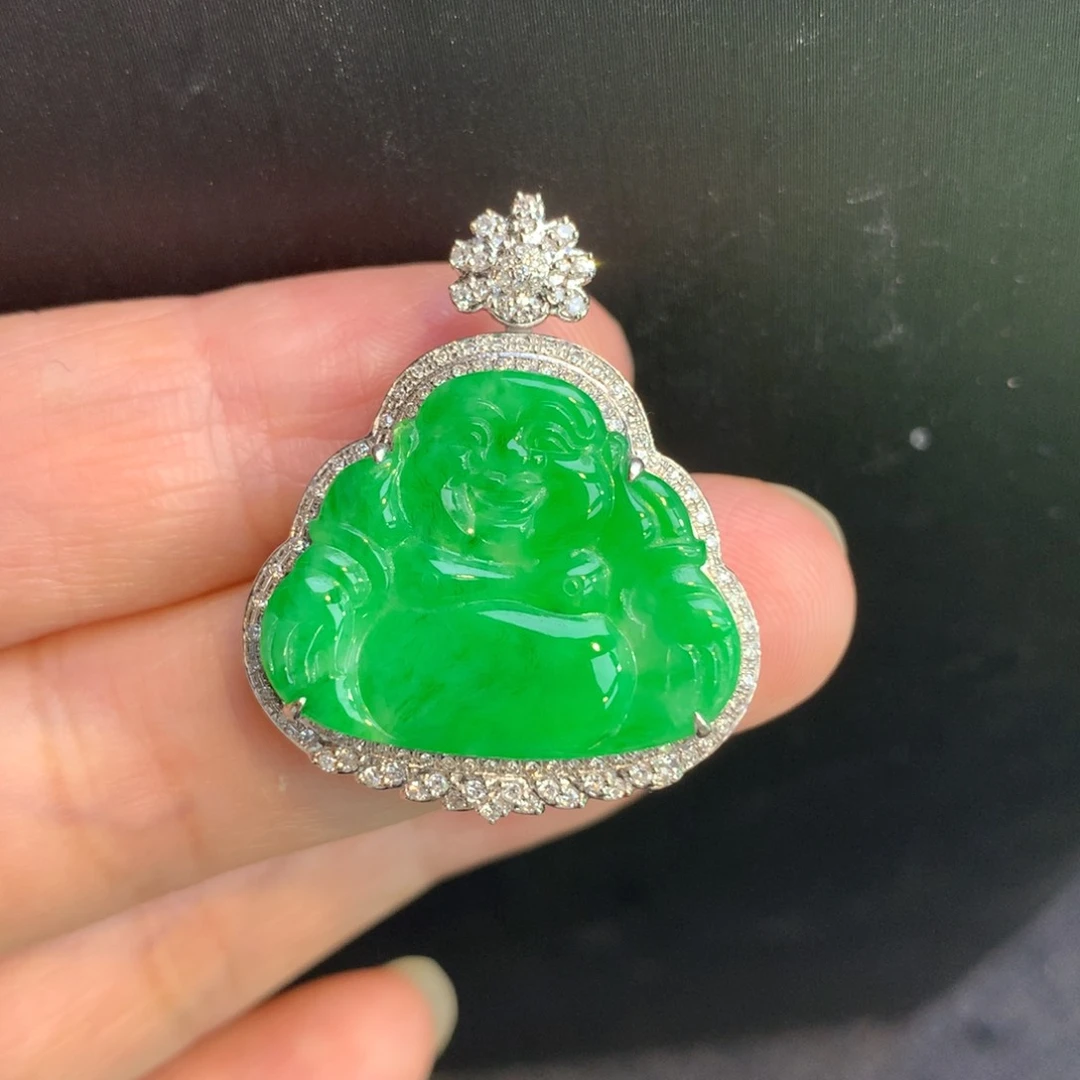 翡翠颈饰18K金镶嵌翡翠