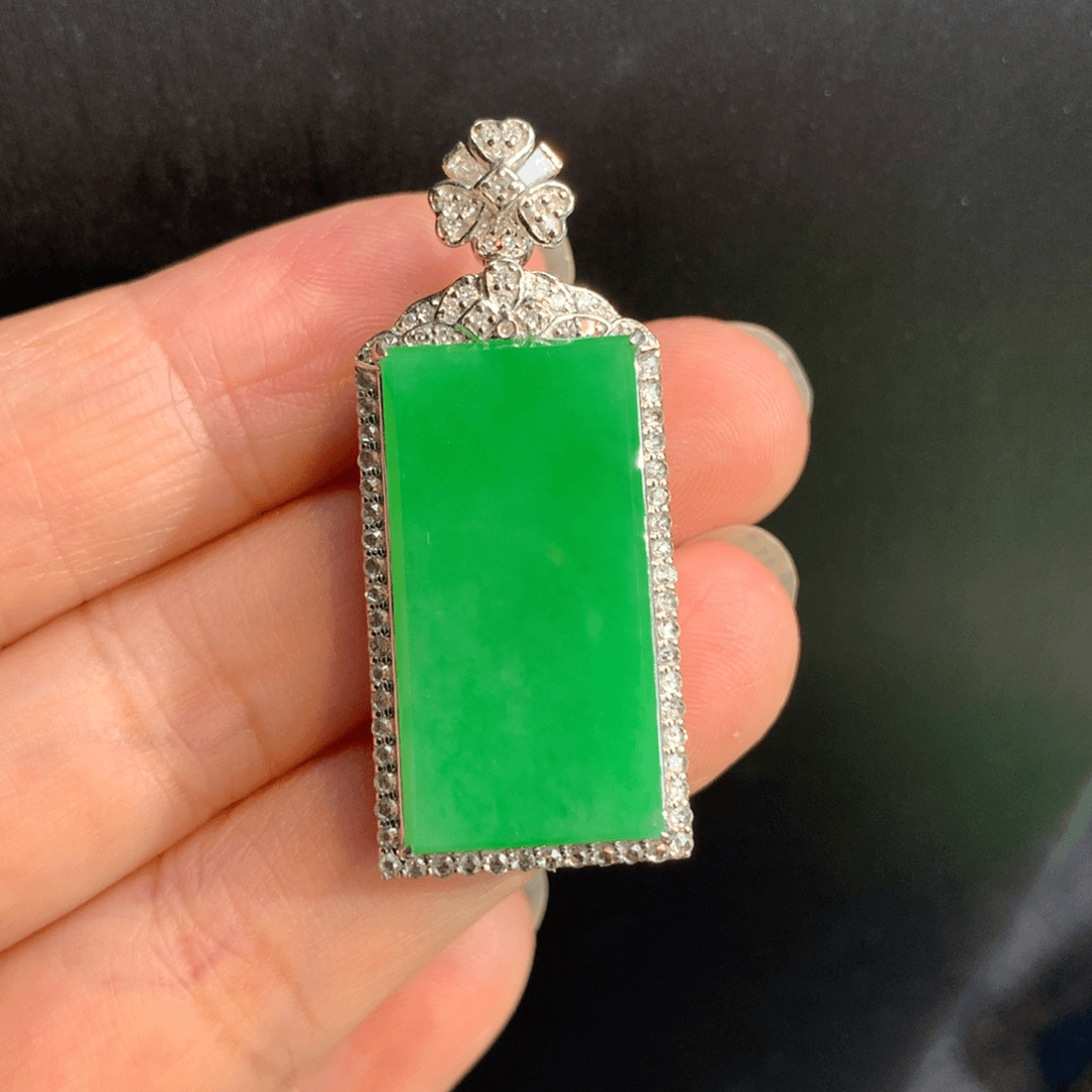【闪购商品】翡翠颈饰18K金镶嵌翡翠