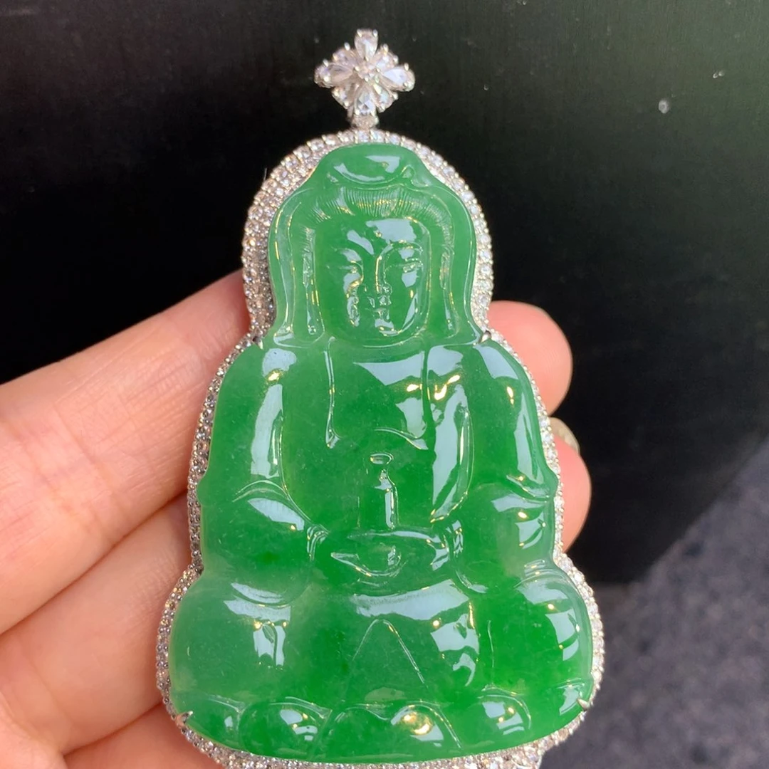 翡翠颈饰18K金镶嵌翡翠
