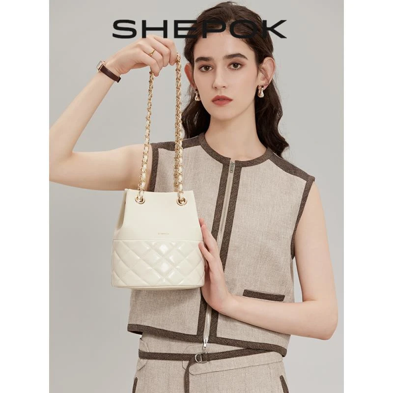 西泊克牛皮小香风菱格链条水桶包新款