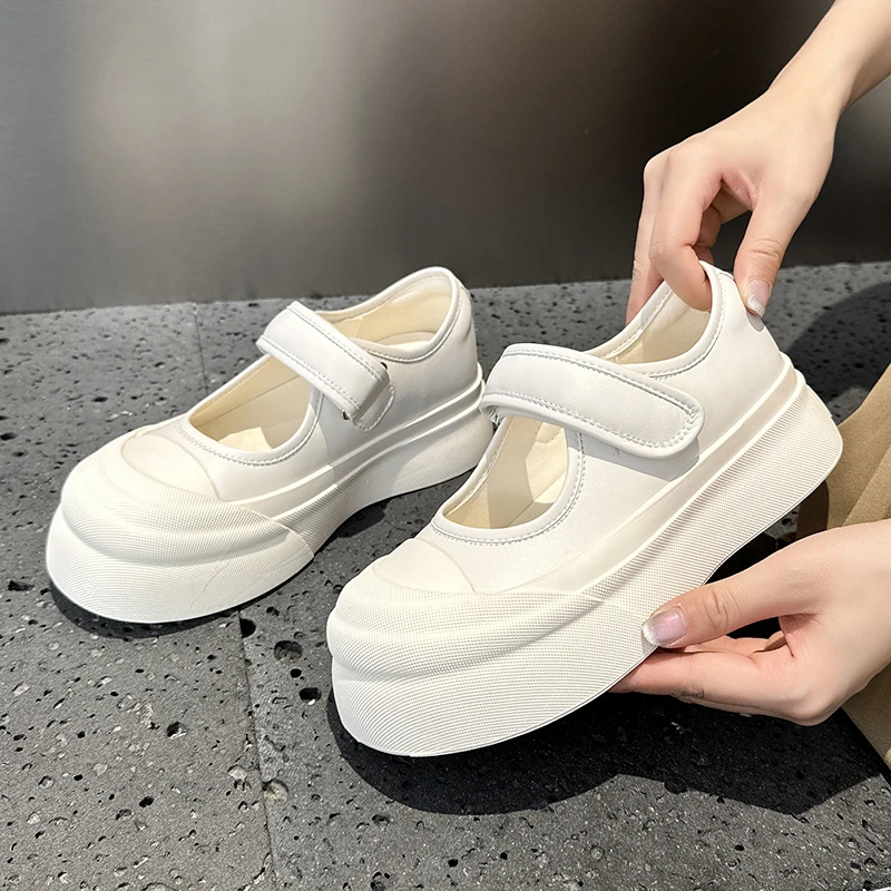 春夏新款玛丽珍单鞋网红同款休闲百搭春季厚底白鞋小众圆头增高鞋