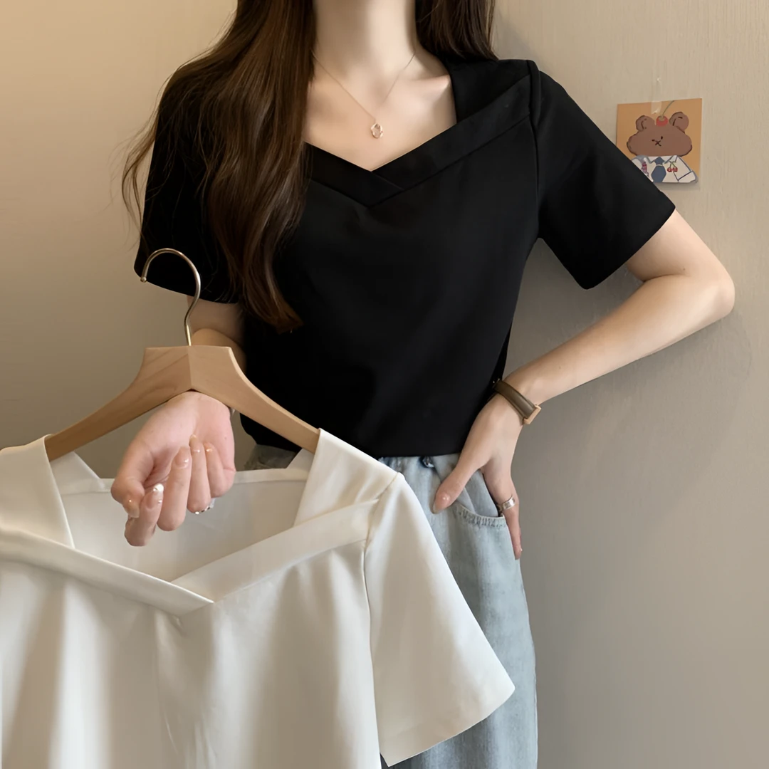 大码设计感方领正肩短袖T恤女夏季胖mm休闲宽松显瘦遮肚子上衣潮