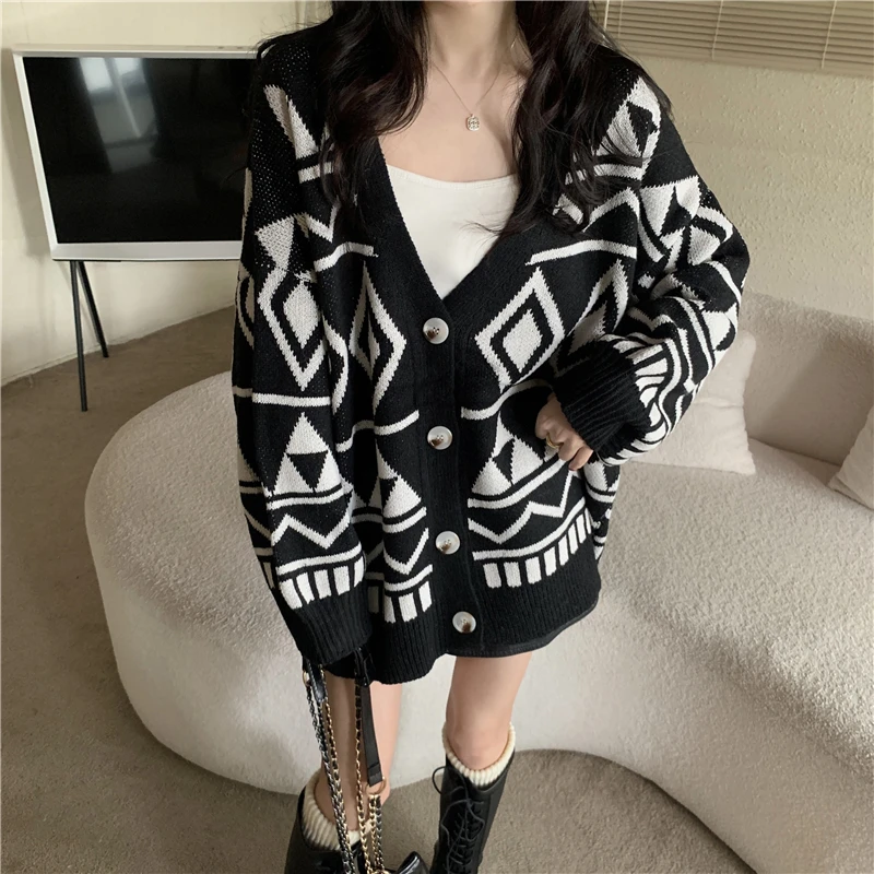 秋冬新款菱形针织开衫女慵懒宽松中长款毛衣外套