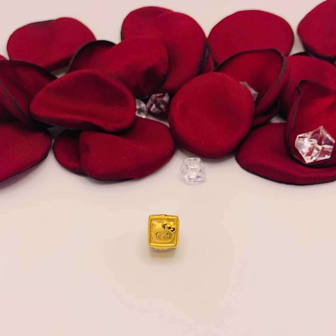 方块KITTY黄金转运珠 足金999 骰子kitty 小熊骰子 蝴蝶结 凯蒂猫