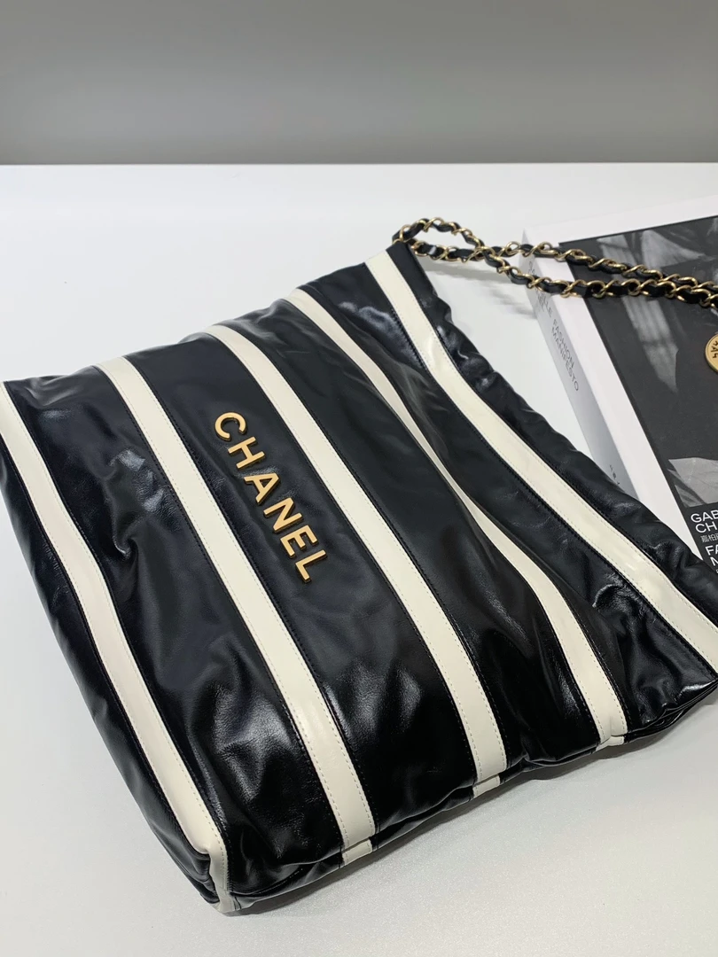 99新 Chanel/香奈儿 HiHi/ 24S 黑金黑白条纹22bag 小号/10452586