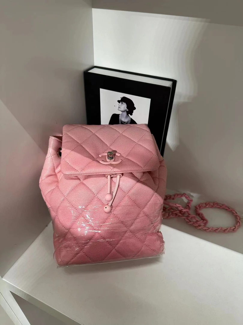 99新 Chanel/香奈儿 HIHI/ 渐变粉银扣荔枝纹萨尔茨堡双肩包