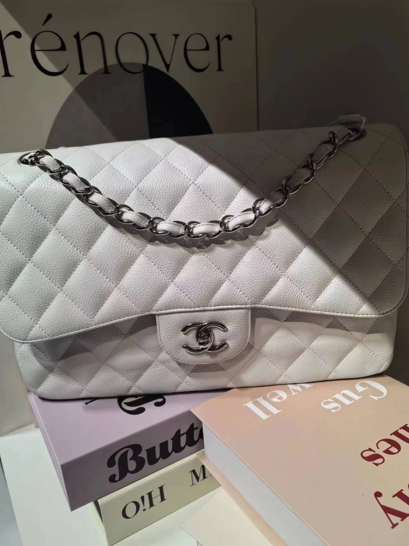 99新 Chanel/香奈儿 HIHI /Chanel 白银荔枝纹Jumbo 14开