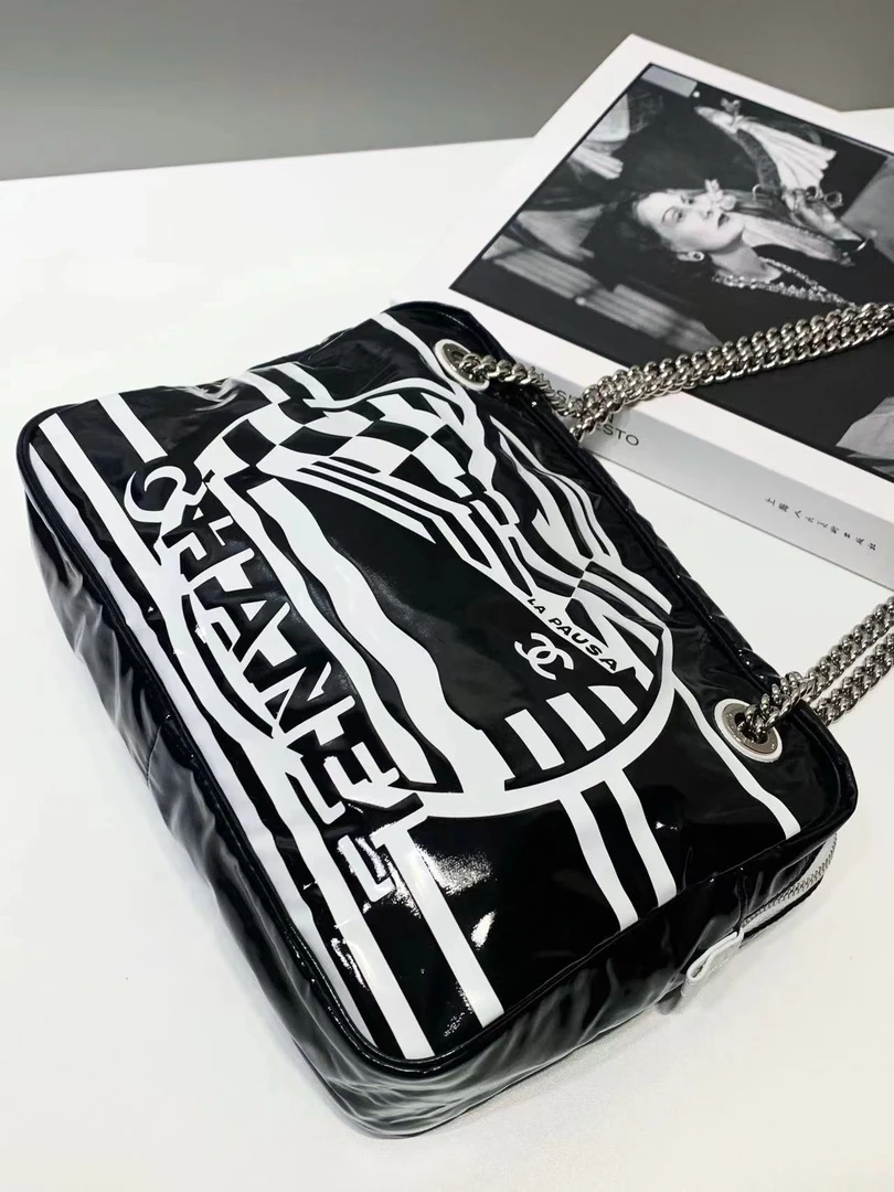 95新 Chanel/香奈儿 HIHI/ 黑白游轮图案相机包/9190032JL