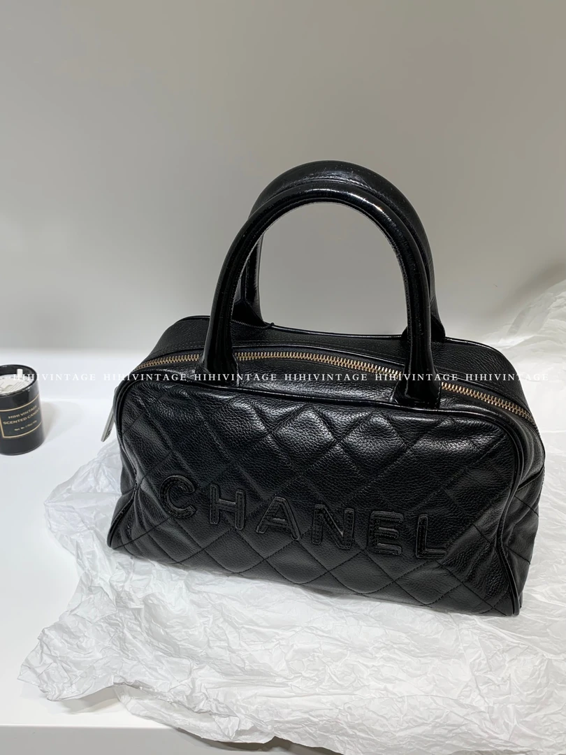 95新 Chanel/香奈儿 HIHI精选/黑色字母荔枝纹保龄球小号 6开