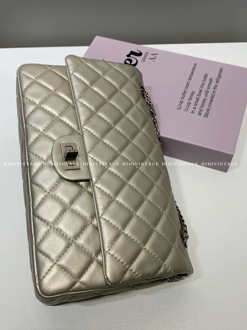 95新 Chanel/香奈儿 HIHI精选/Chanel 2.55中号12开
