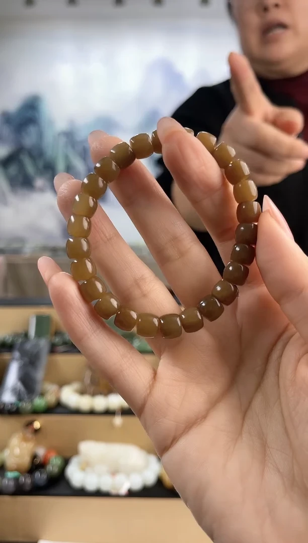 【闪购商品】和田玉手串未镶嵌8mm左右直切糖