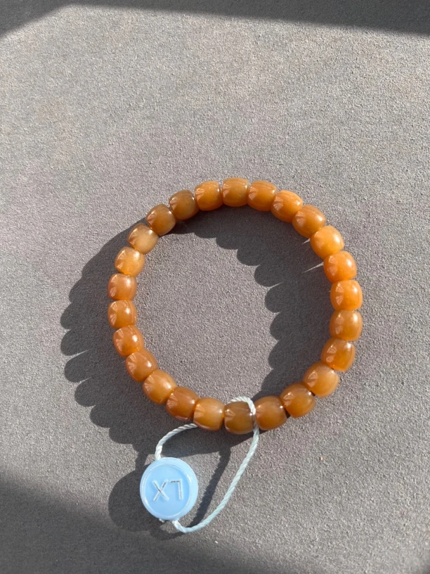 新疆且末糖和田玉手工直切手串