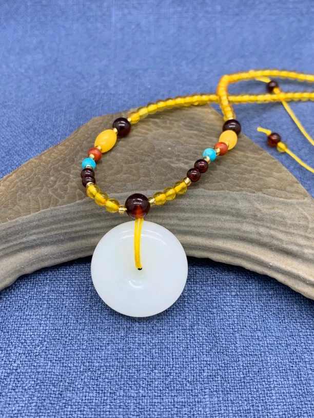 正宗新疆和田玉平安扣，不带皮