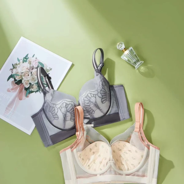 爱优时代抗菌 双色肩带舒适透气蕾丝 聚拢无痕女士文胸显胸大内衣