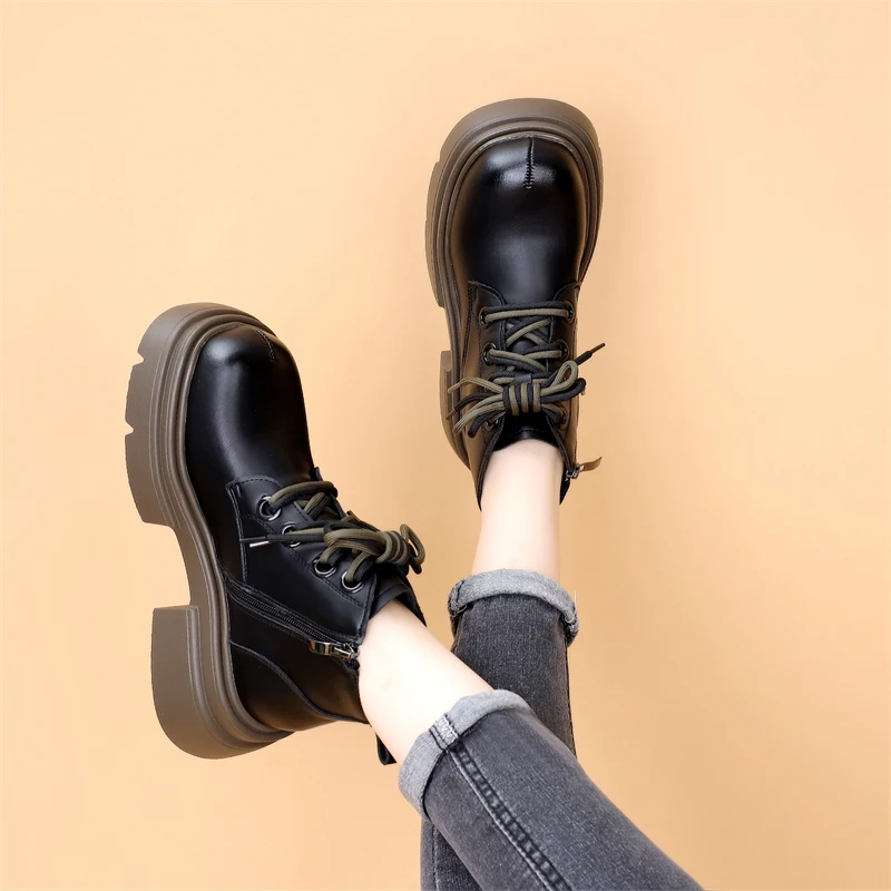 英伦风洋气短筒马丁靴2023新款百搭复古增高短靴秋冬厚底加绒女靴