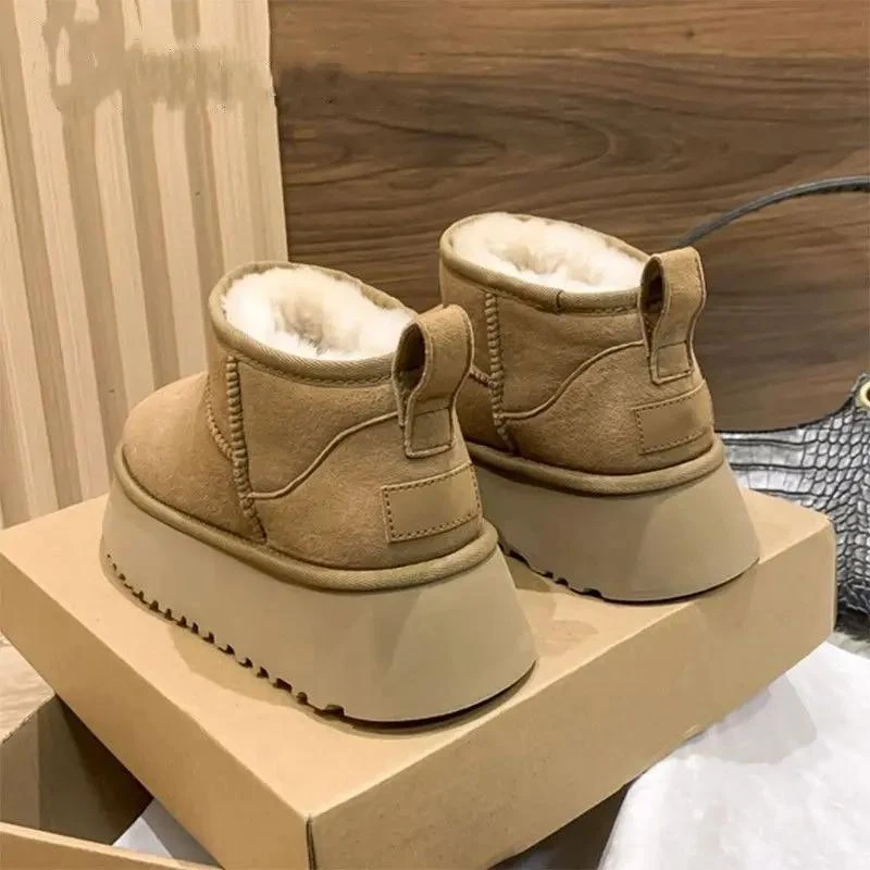潮牌雪地靴加绒加厚厚底松糕底网红一体短筒短靴女鞋
