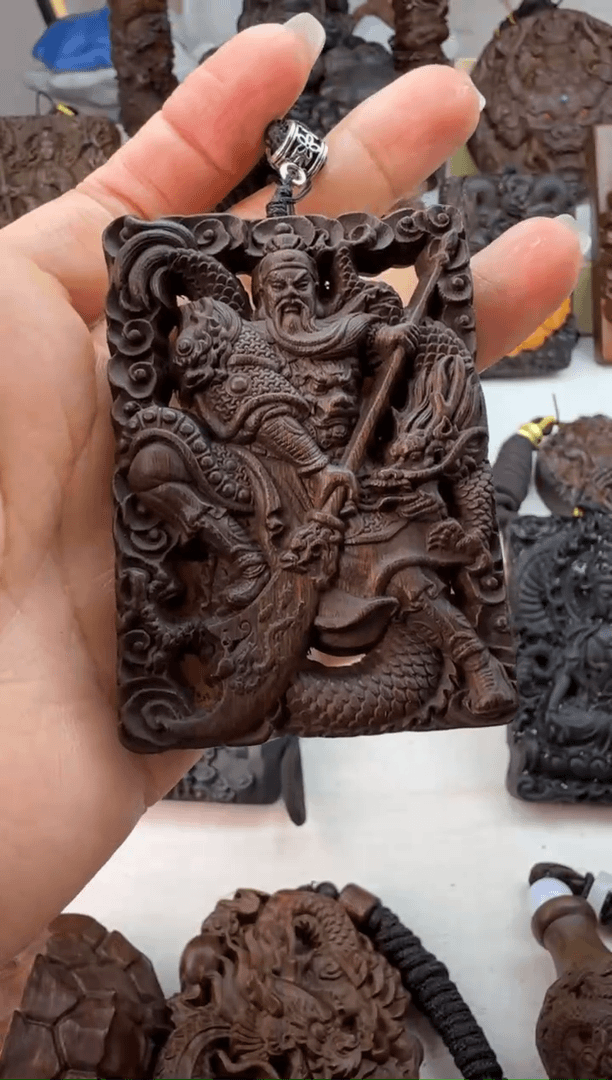 【闪购商品】香木75牌关二爷