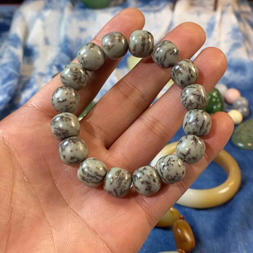 【闪购商品】和田玉手串未镶嵌鹰***