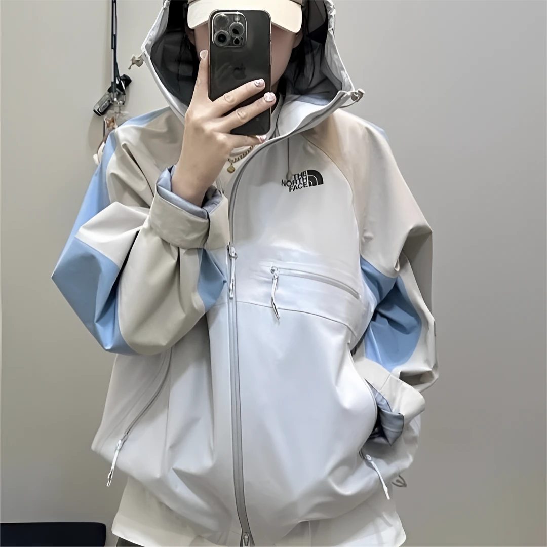 THE NORTH FACE/北面 男女款拼色徽标印花宽松时尚运动防水冲锋衣