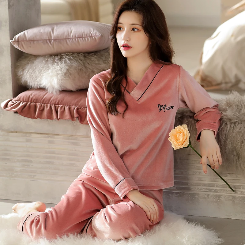 金丝绒睡衣女秋冬季套装珊瑚绒春秋款长袖2025年秋冬新款50-60岁