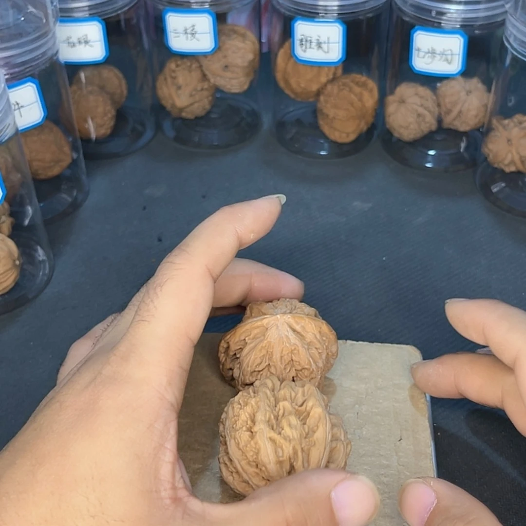 【闪购商品】桃核吊坠去****?