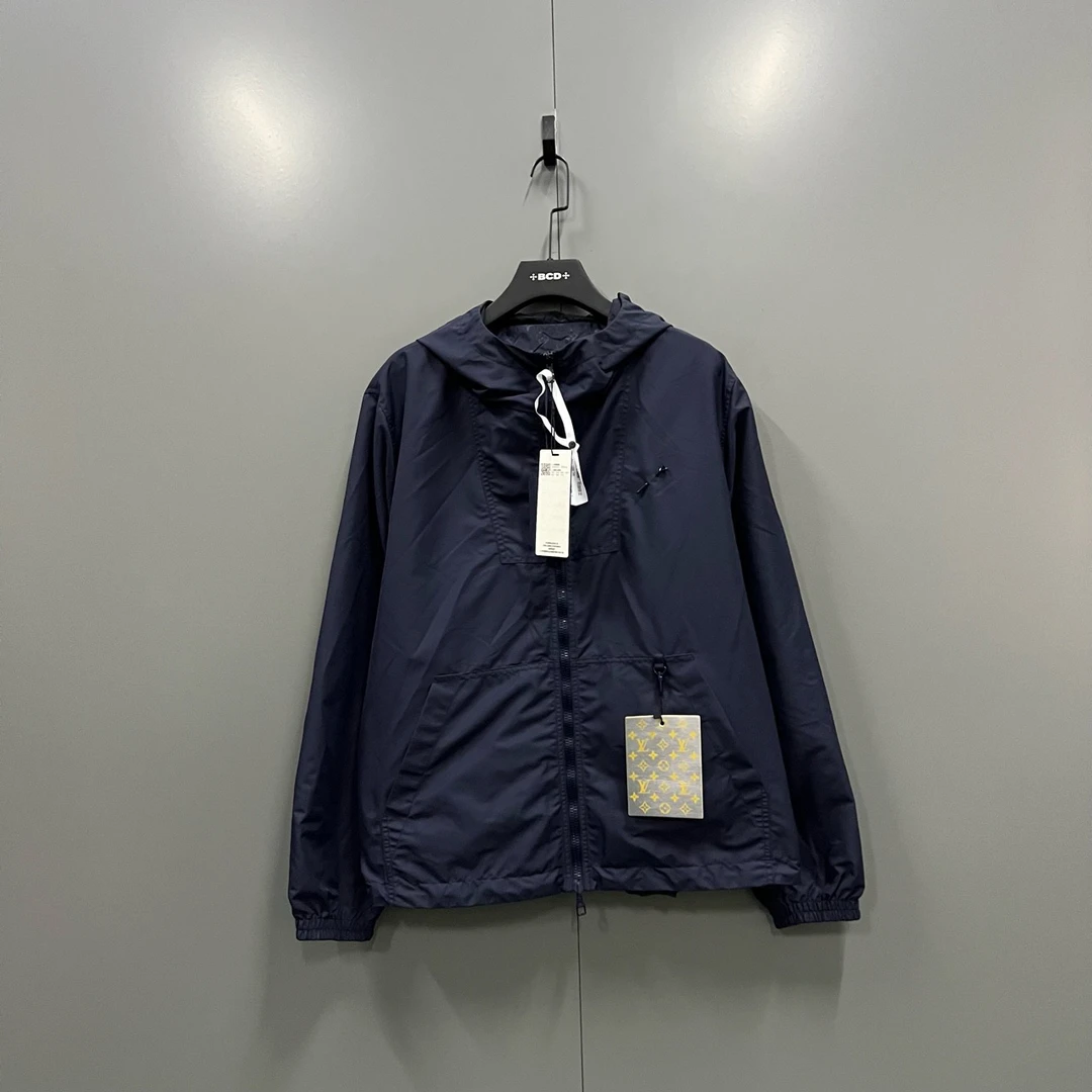 Louis Vuitton lv 藏青色满印老花双面穿着冲锋衣 54码/全新/