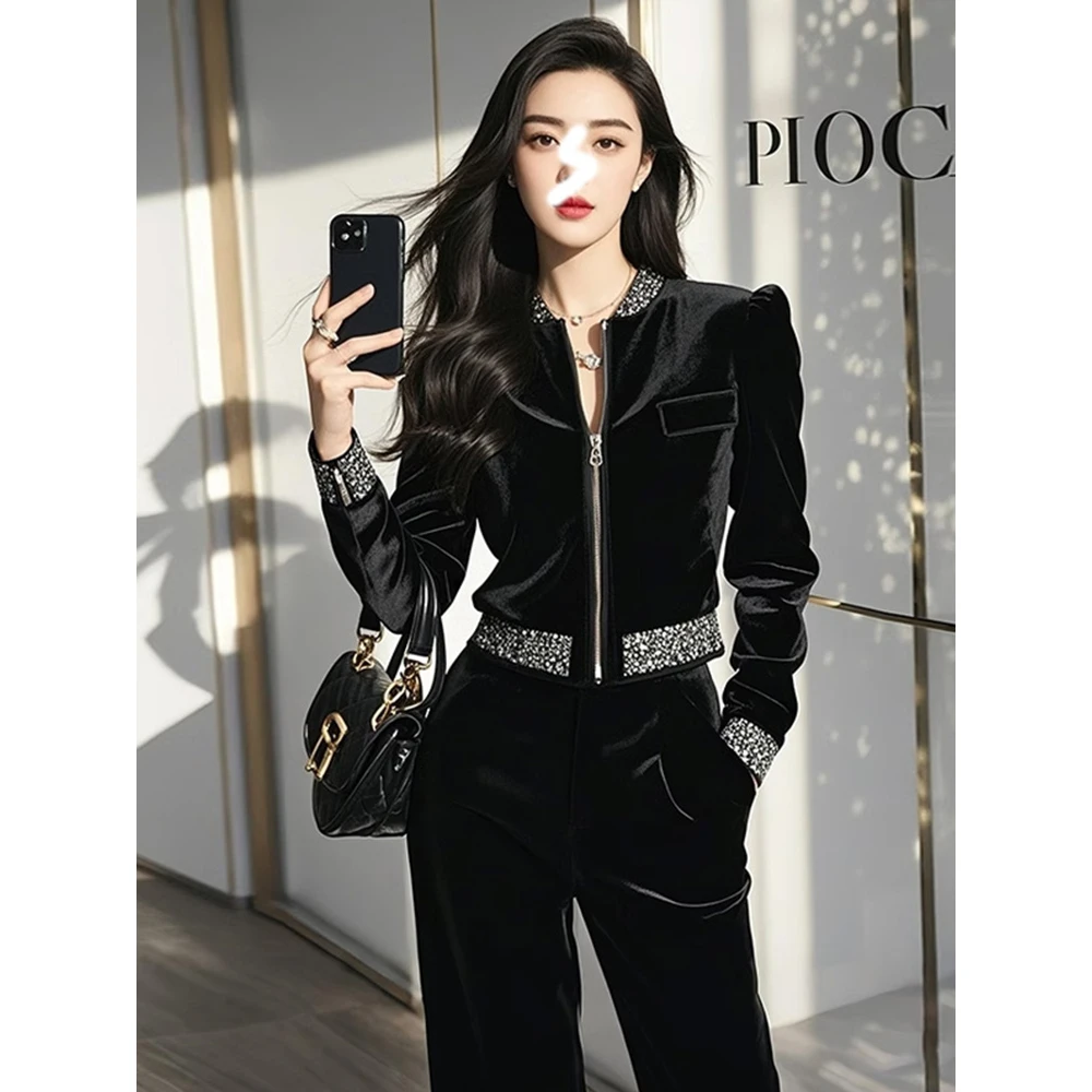 轻奢高级感时尚套装女秋季2025气质法式丝绒短款外套高腰阔腿裤