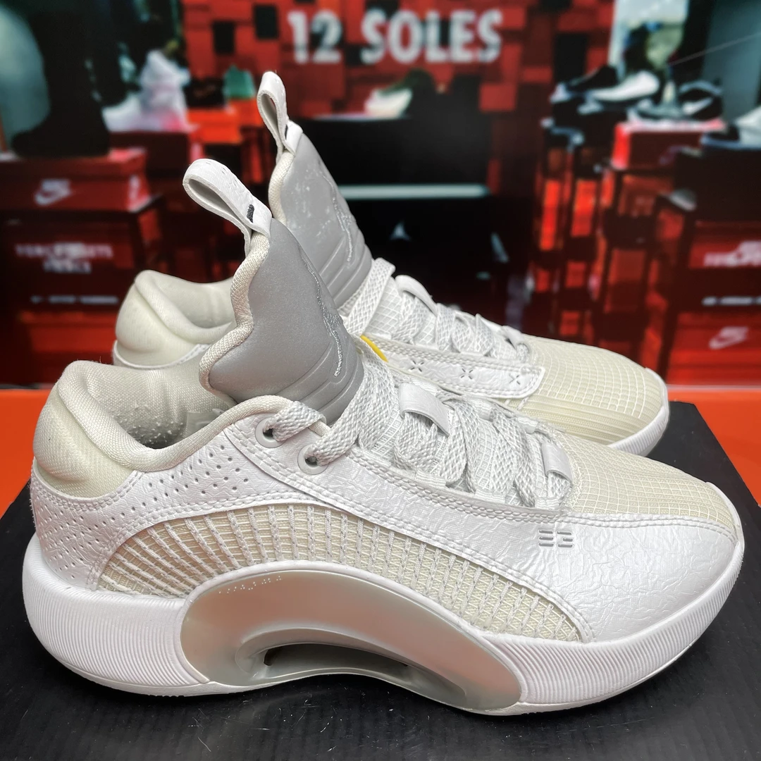 36码 中古 Nike AJ35 可视Zoom 篮球鞋 白色 无盒
