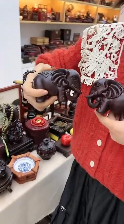 【闪购商品】黑檀大象一对12公分
