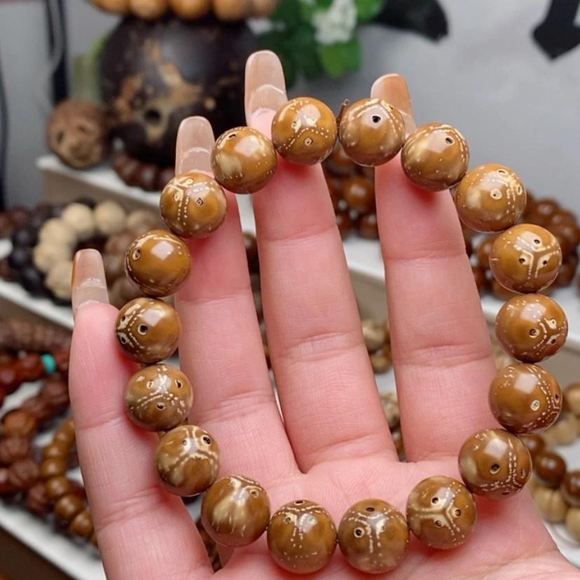 【闪购商品】紫金鼠手串12花皮熊猫