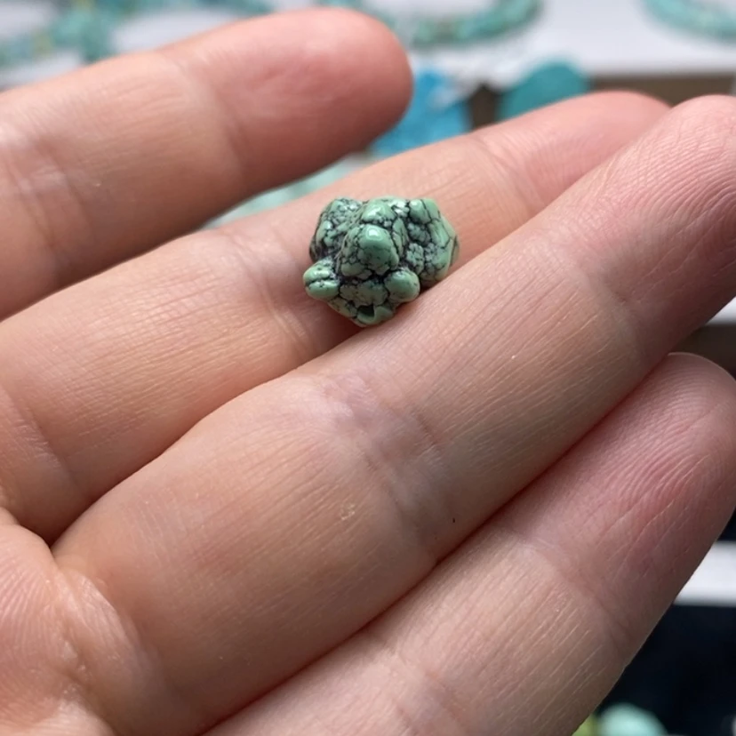 【闪购商品】绿松石颈饰未镶嵌