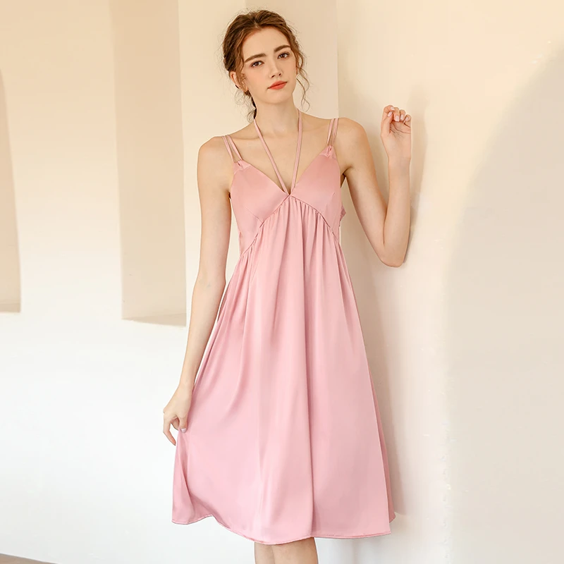 轻奢新款网红性感甜美吊带睡裙带胸垫睡衣女士气质轻奢长款约会