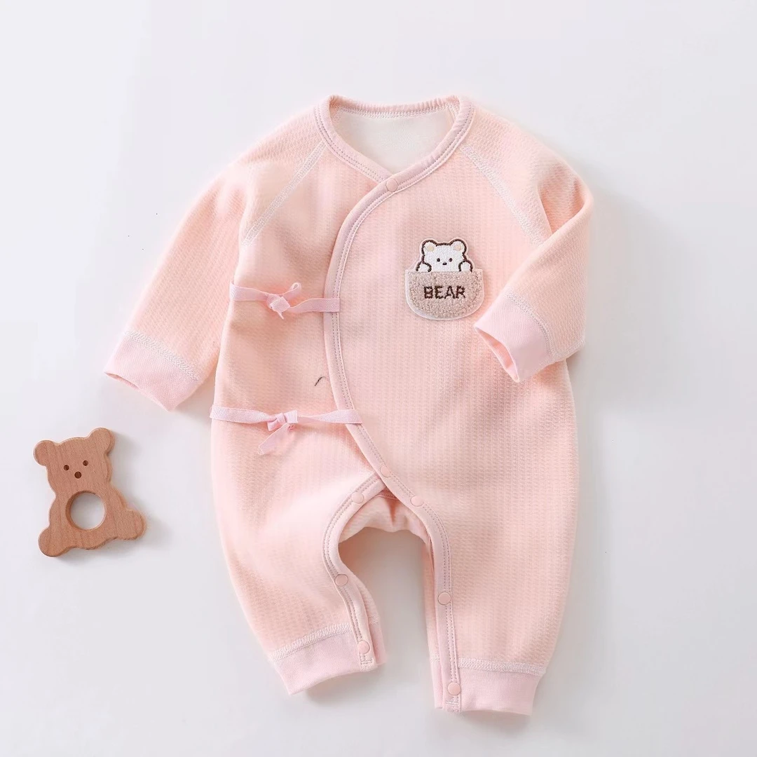 新生婴幼儿偏襟连体衣双层护肚牛奶绒保暖爬服哈衣秋冬长袖春秋款