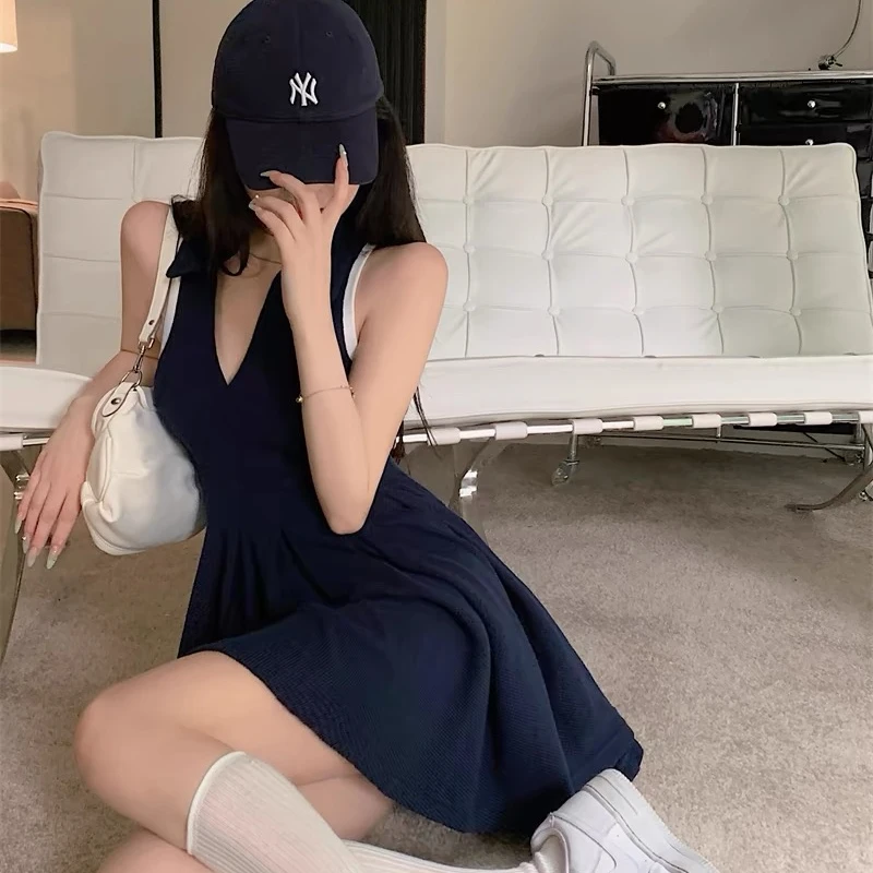 藏青色别致甜辣清纯学院风辣妹网球服运动百褶连衣裙法式高级感