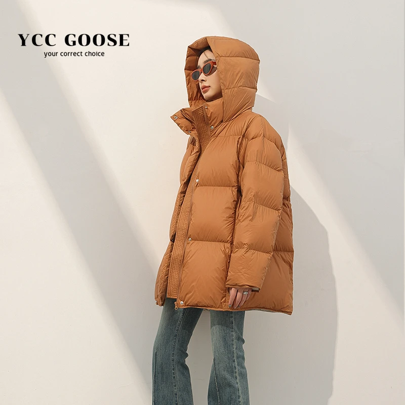 90鹅绒泡芙拼撞色冬季女士宽松中长款时尚百搭连帽羽绒服