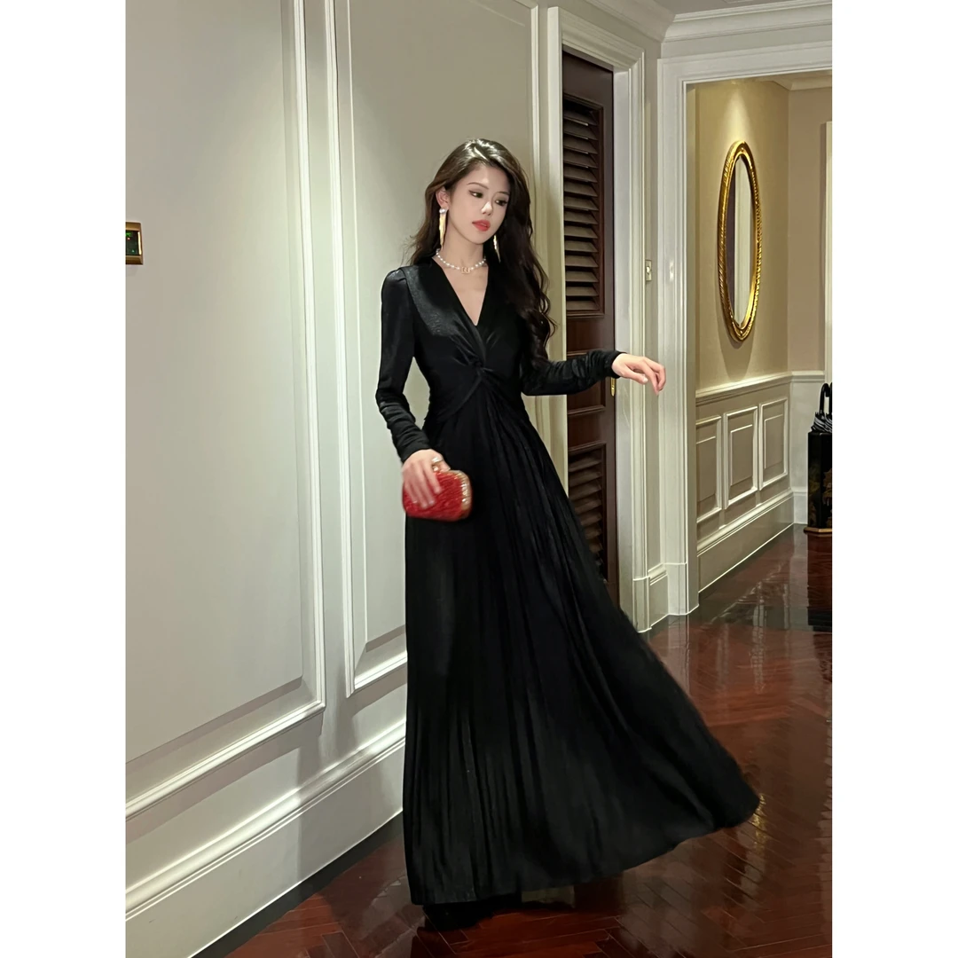 9742新款时尚秋冬长款气质轻奢高级感紫色设计师长袖修身连衣裙