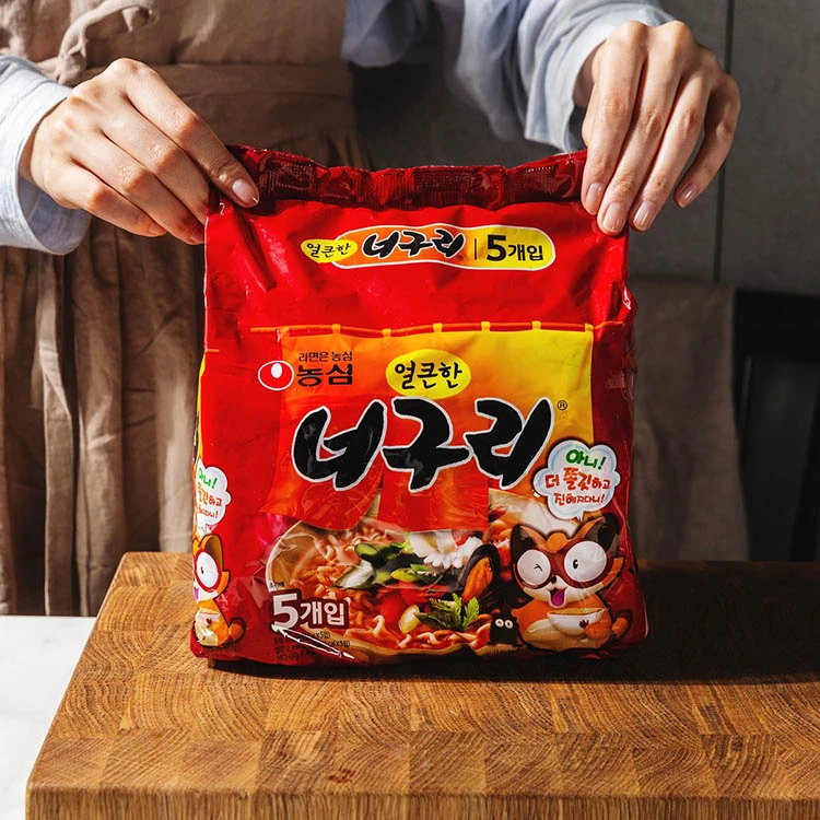 韩国进口农心小浣熊原味辣味乌冬面乌龙面拉面速食韩国拉面