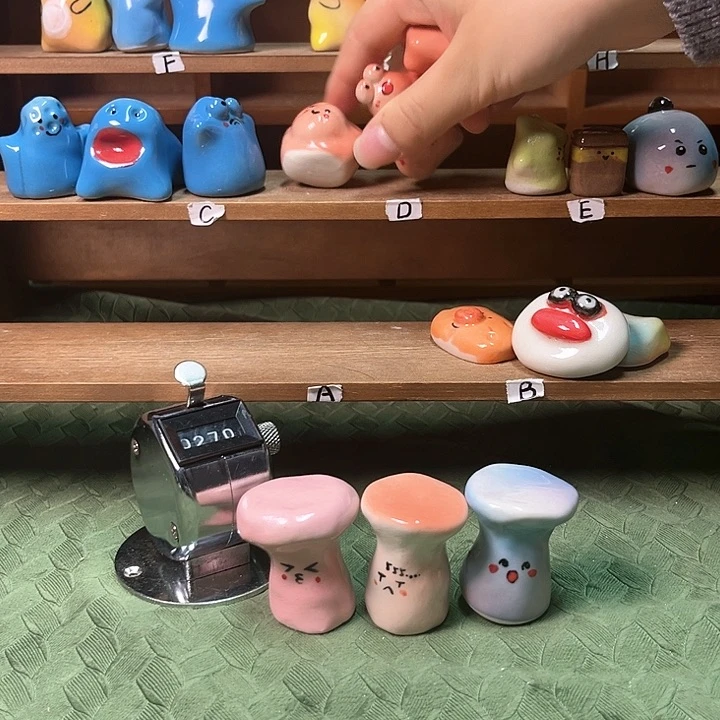 摆件手工陶瓷小摆件270