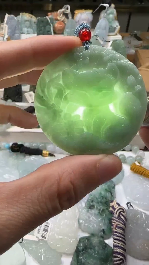 【闪购商品】翡翠颈饰未镶嵌